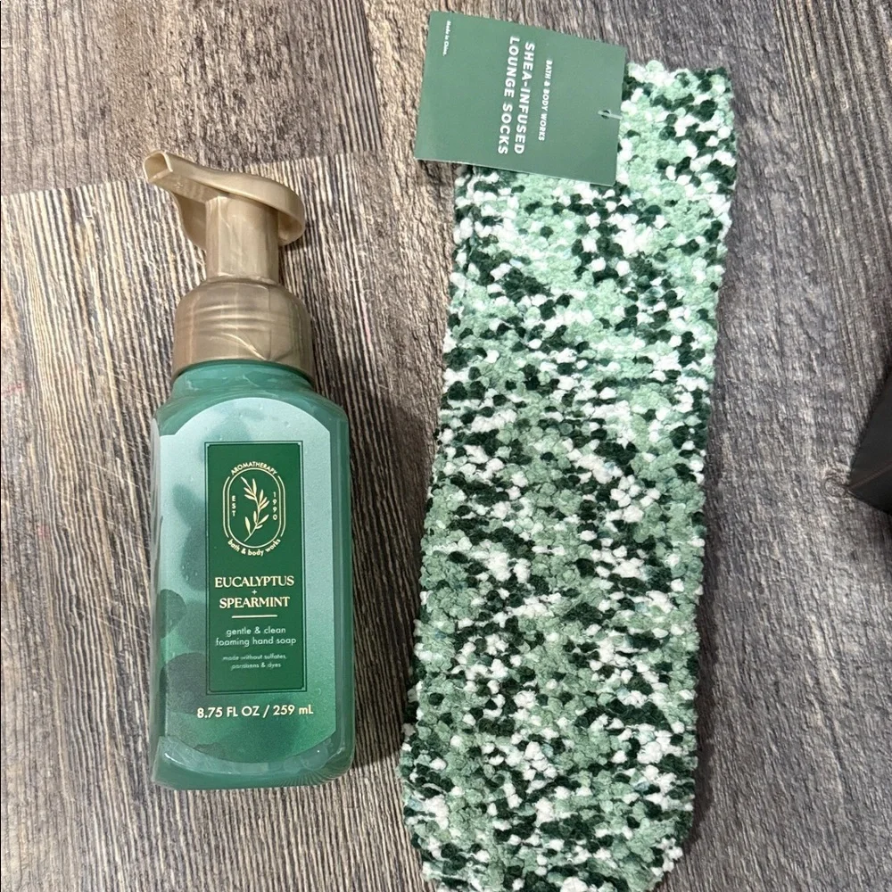Bath & Body Works Eucalyptus Spearmint Hand Soap